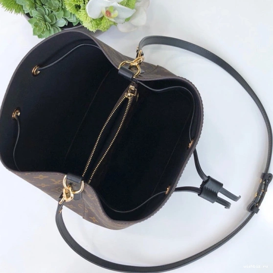 WIS LOUIS NÉONOÉ VUITTON 0314